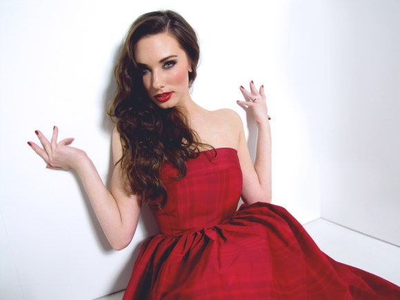 AnjoleeLaurenElaine2