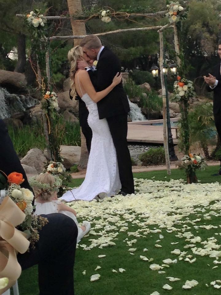 Alyssa_Seals_Lauren_Elaine_Bridal_Review